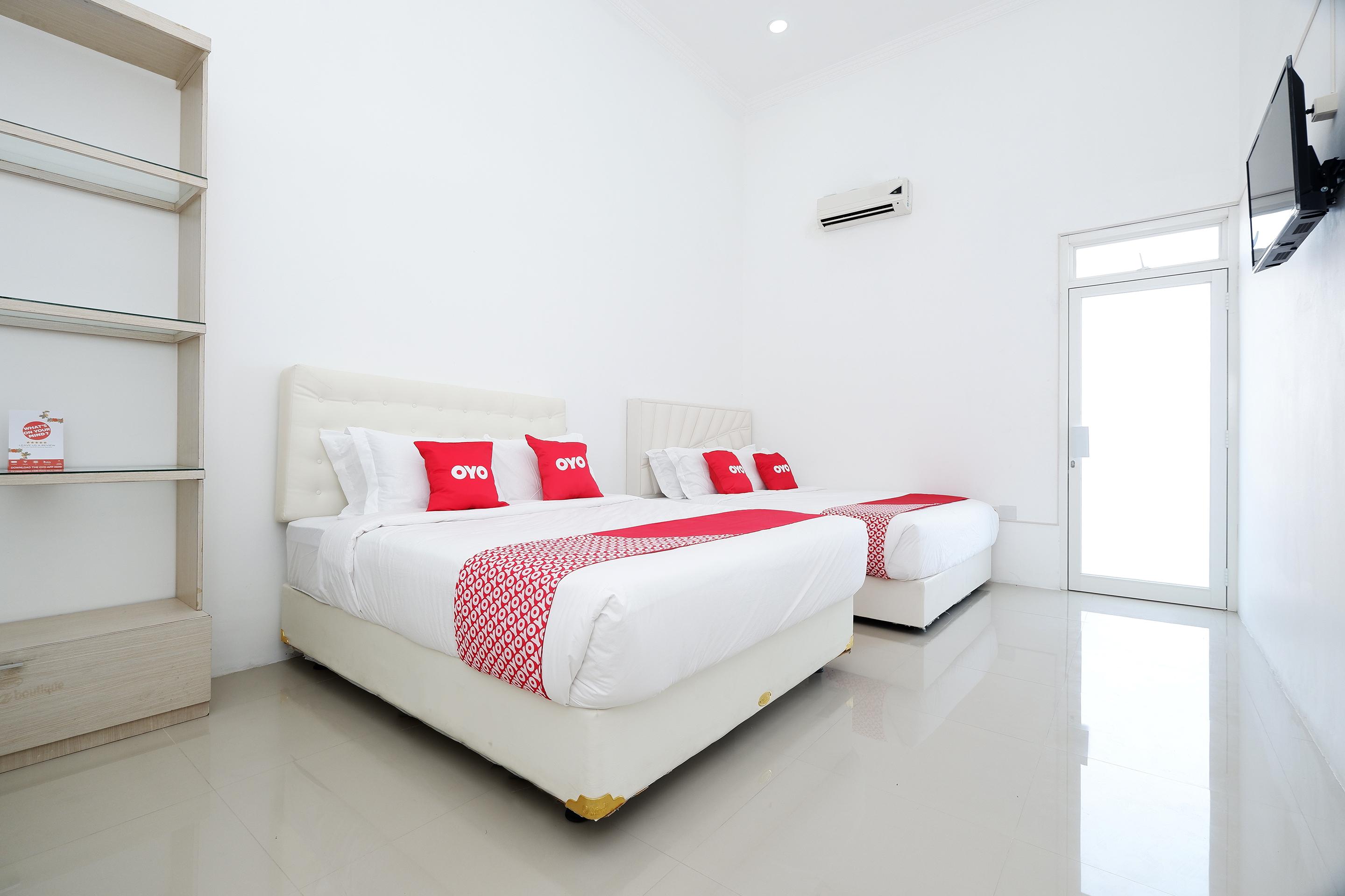 Griya Rw Family Guest House Redpartner Solo Exteriör bild